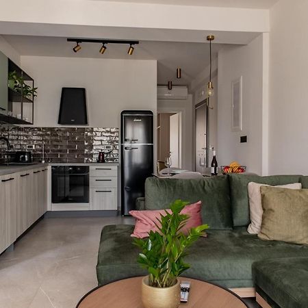 Chelmis Sea Front Apartments - Atlantis Argostoli  Bagian luar foto