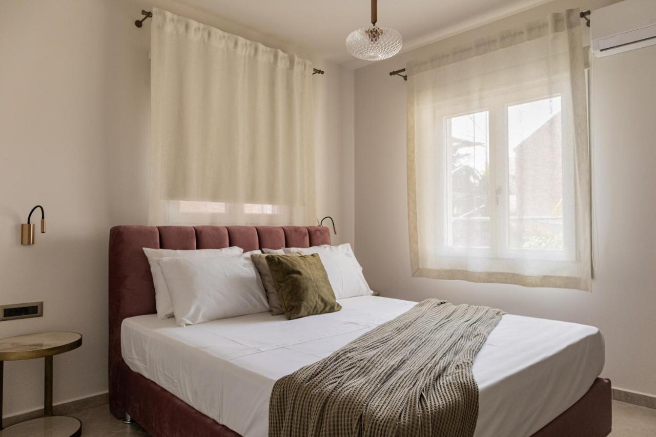 Chelmis Sea Front Apartments - Atlantis Argostoli  Bagian luar foto