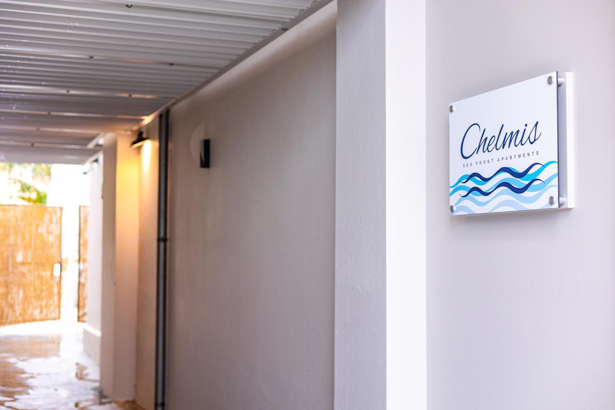 Chelmis Sea Front Apartments - Atlantis Argostoli  Bagian luar foto